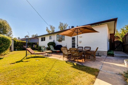 2512 106 Avenue Sw, Calgary, AB - Outdoor With Deck Patio Veranda