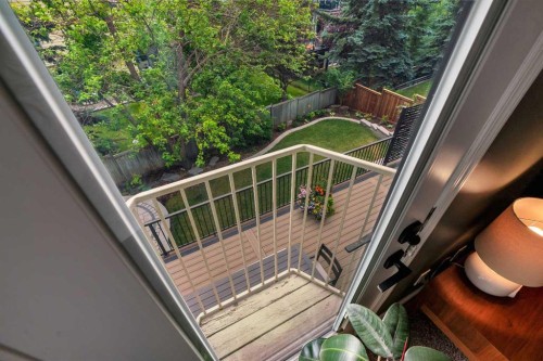 35 Strasbourg Bay Sw, Calgary, AB - Outdoor