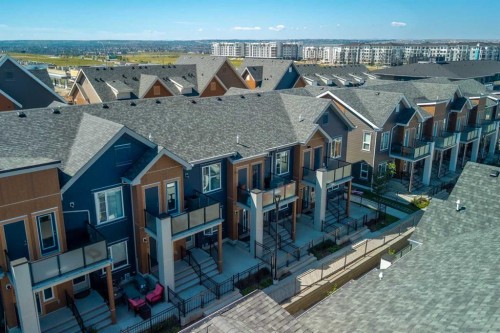 214 Livingston Common Ne, Calgary, AB - Outdoor
