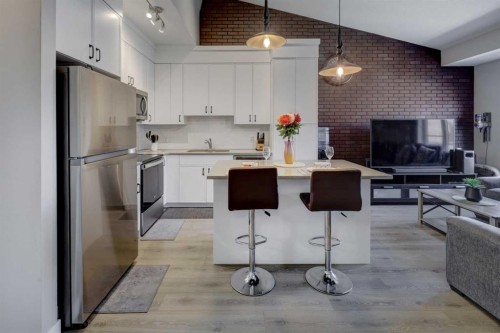 214 Livingston Common Ne, Calgary, AB - Indoor Photo Showing Kitchen