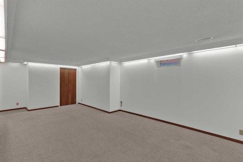 27 Bedridge Way Ne, Calgary, AB 
