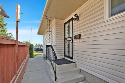 27 Bedridge Way Ne, Calgary, AB 
