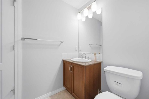 38 Silverado Skies Crescent Sw, Calgary, AB - Indoor Photo Showing Bathroom