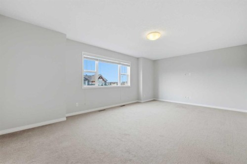 38 Silverado Skies Crescent Sw, Calgary, AB - Indoor Photo Showing Other Room