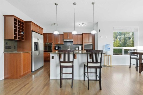 38 Silverado Skies Crescent Sw, Calgary, AB - Indoor Photo Showing Kitchen