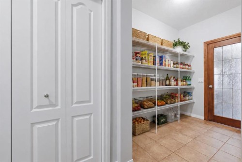 38 Silverado Skies Crescent Sw, Calgary, AB - Indoor Photo Showing Other Room