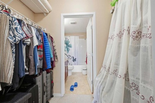 2206-1140 Taradale Drive Ne, Calgary, AB - Indoor With Storage