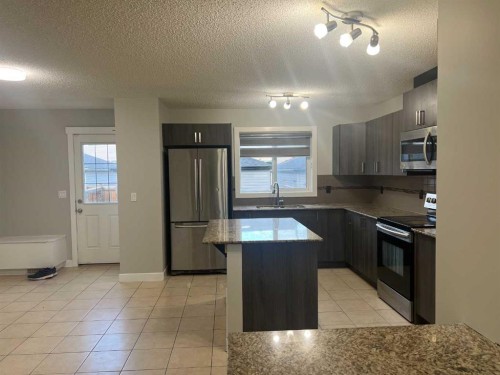 222 Skyview Ranch Boulevard Ne, Calgary, AB - Indoor Photo Showing Kitchen