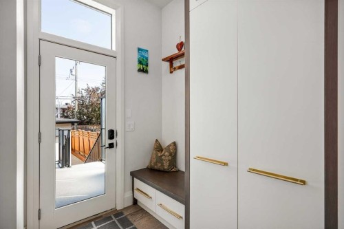 1414 Scotland Street Sw, Calgary, AB - Indoor Photo Showing Other Room