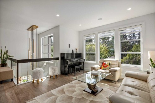 1414 Scotland Street Sw, Calgary, AB - Indoor Photo Showing Living Room