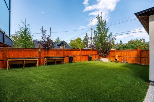 1414 Scotland Street Sw, Calgary, AB - Outdoor With Backyard