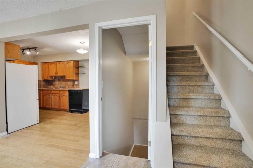 6-6404 4A Street Ne, Calgary, AB - Indoor