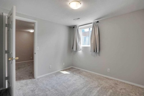 6-6404 4A Street Ne, Calgary, AB - Indoor Photo Showing Other Room