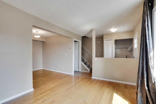 6-6404 4A Street Ne, Calgary, AB - Indoor Photo Showing Other Room