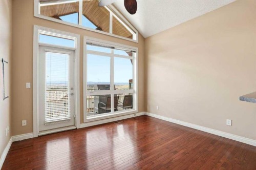 11-148 Rockyledge View Nw, Calgary, AB - Indoor Photo Showing Other Room