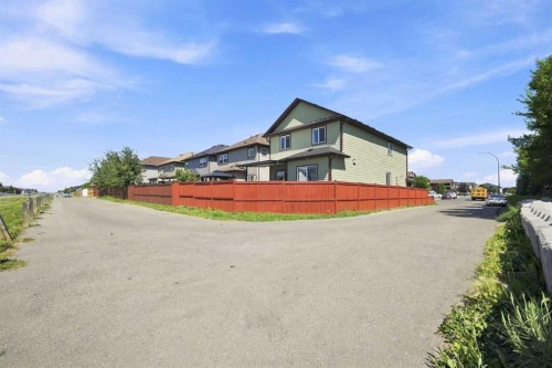 201 Saddlelake Drive Ne, Calgary, AB 
