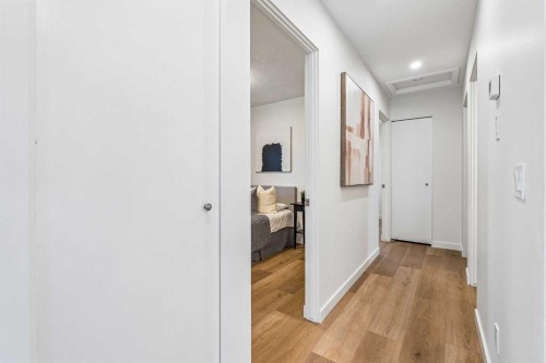 14517 Parkland Boulevard Se, Calgary, AB - Indoor Photo Showing Other Room
