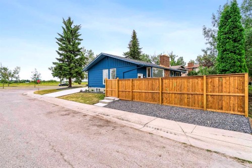 14517 Parkland Boulevard Se, Calgary, AB - Outdoor
