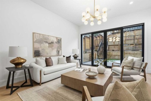 2009 28 Avenue Sw, Calgary, AB - Indoor Photo Showing Living Room