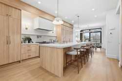 2009 28 Avenue SW Calgary, AB T2T 1K4