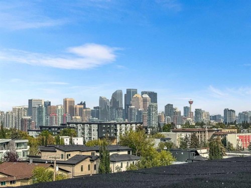2009 28 Avenue Sw, Calgary, AB - Outdoor With View