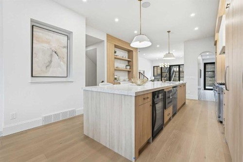 2009 28 Avenue Sw, Calgary, AB - Indoor Photo Showing Kitchen