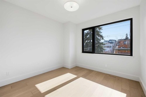 2023 27 Avenue Sw, Calgary, AB - Indoor Photo Showing Other Room