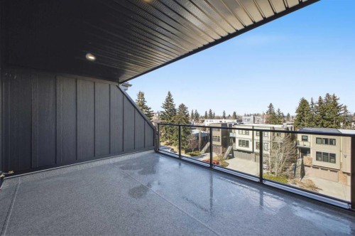 2023 27 Avenue Sw, Calgary, AB - Outdoor With Exterior