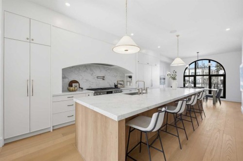 2023 27 Avenue Sw, Calgary, AB - Indoor Photo Showing Kitchen With Upgraded Kitchen