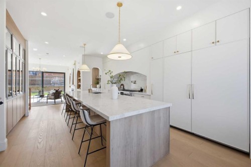 2023 27 Avenue Sw, Calgary, AB - Indoor