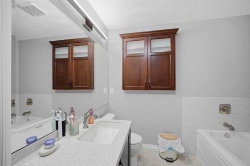 3137-1010 Arbour Lake Road Nw, Calgary, AB - Indoor Photo Showing Bathroom