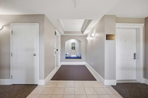 3137-1010 Arbour Lake Road Nw, Calgary, AB - Indoor Photo Showing Other Room