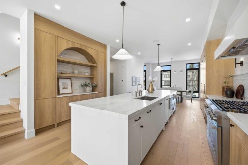 2025 27 Avenue Sw, Calgary, AB - Indoor Photo Showing Kitchen With Upgraded Kitchen