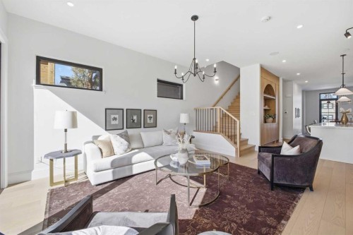 2025 27 Avenue Sw, Calgary, AB - Indoor Photo Showing Living Room