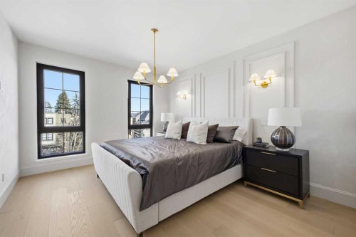 2025 27 Avenue Sw, Calgary, AB - Indoor Photo Showing Bedroom