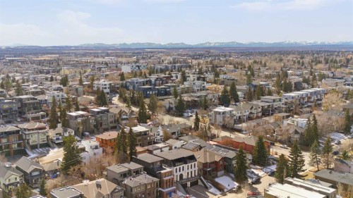 2025 27 Avenue Sw, Calgary, AB - Outdoor With View