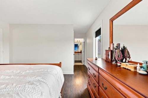 454 Millrise Square Sw, Calgary, AB - Indoor Photo Showing Bedroom