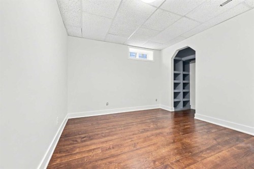 454 Millrise Square Sw, Calgary, AB - Indoor Photo Showing Other Room