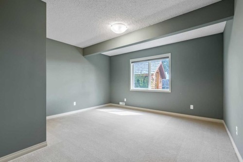 315 Willow Ridge Way, Diamond Valley, AB - Indoor Photo Showing Other Room
