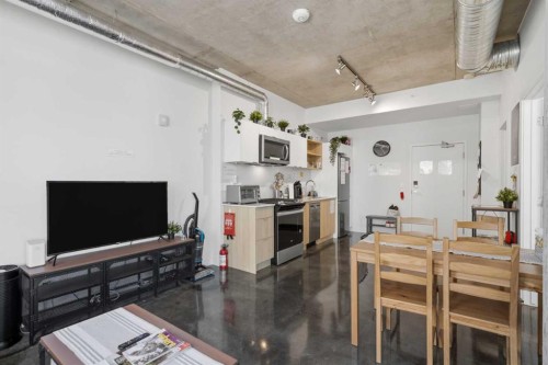 708-1319 14 Avenue, Calgary, AB - Indoor Photo Showing Other Room