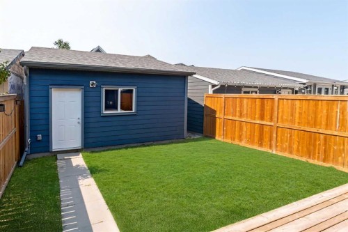 1006 Mahogany Boulevard Se, Calgary, AB - Outdoor