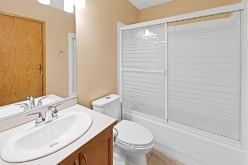 54 Martinridge Road Ne, Calgary, AB - Indoor Photo Showing Bathroom