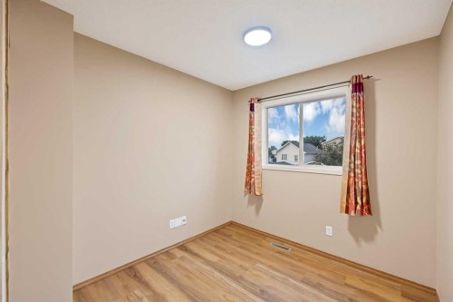54 Martinridge Road Ne, Calgary, AB - Indoor Photo Showing Other Room