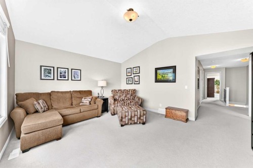 127 Royal Birch Way Nw, Calgary, AB - Indoor Photo Showing Living Room