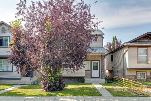 208 Everridge Way Sw, Calgary, AB - Outdoor With Facade