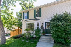 164 Somme Manor SW Calgary, AB T2T 6L5