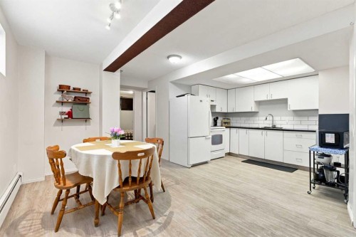 1212 Rosehill Drive Nw, Calgary, AB - Indoor