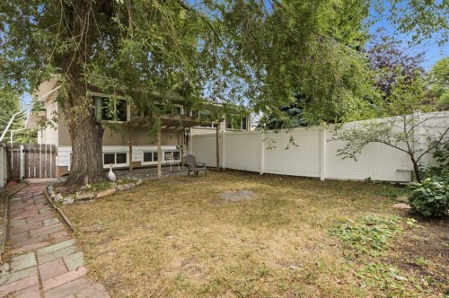 1212 Rosehill Drive Nw, Calgary, AB - Outdoor