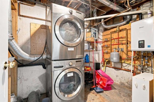1212 Rosehill Drive Nw, Calgary, AB - Indoor Photo Showing Laundry Room