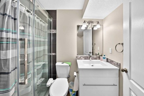 157 Sage Valley Road Nw, Calgary, AB - Indoor Photo Showing Bathroom